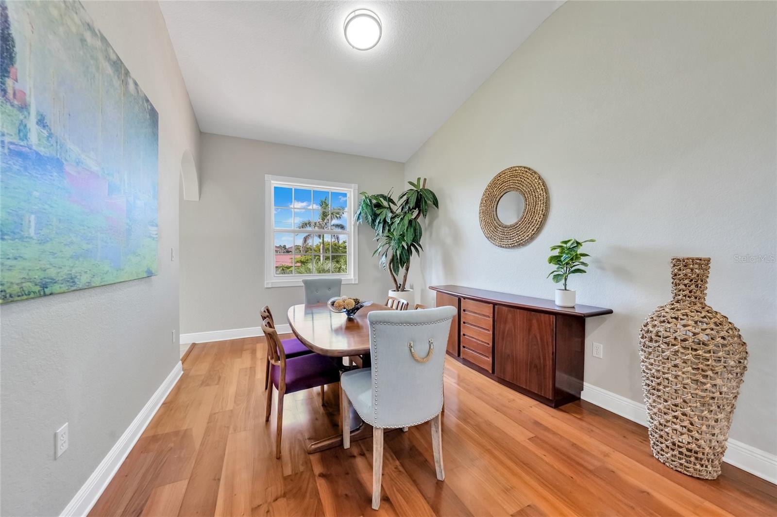 Image 14 of 42 For 196 Tarpon Cove Boulevard 722