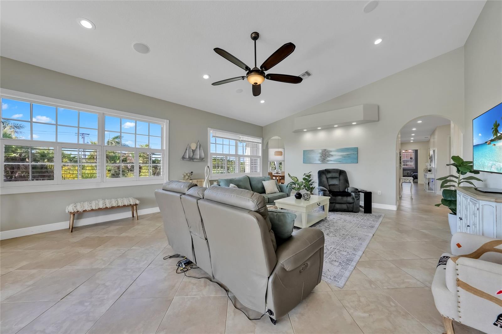 Image 6 of 42 For 196 Tarpon Cove Boulevard 722