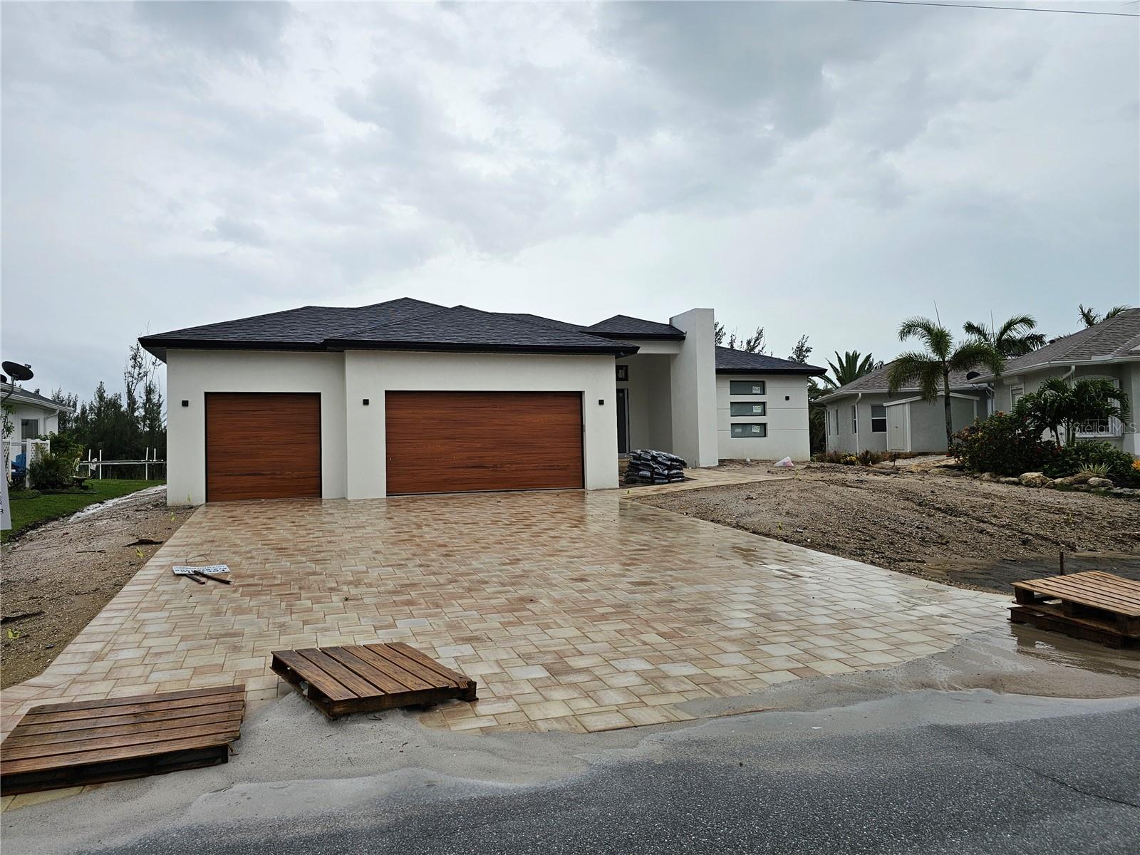 Image 17 of 26 For 10522 Riverside Road
