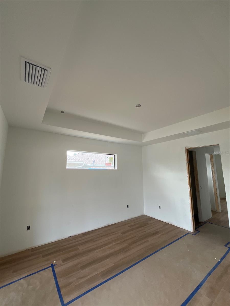Image 5 of 26 For 10522 Riverside Road