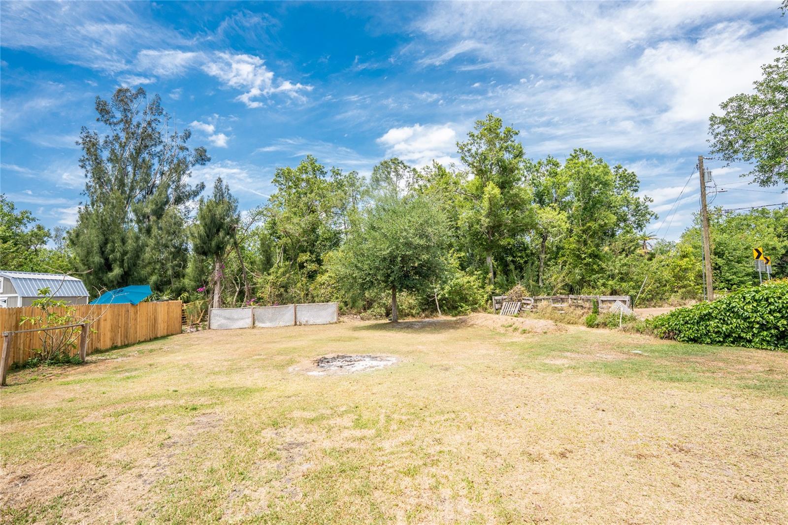 Image 26 of 39 For 5903 Sabalwood Drive