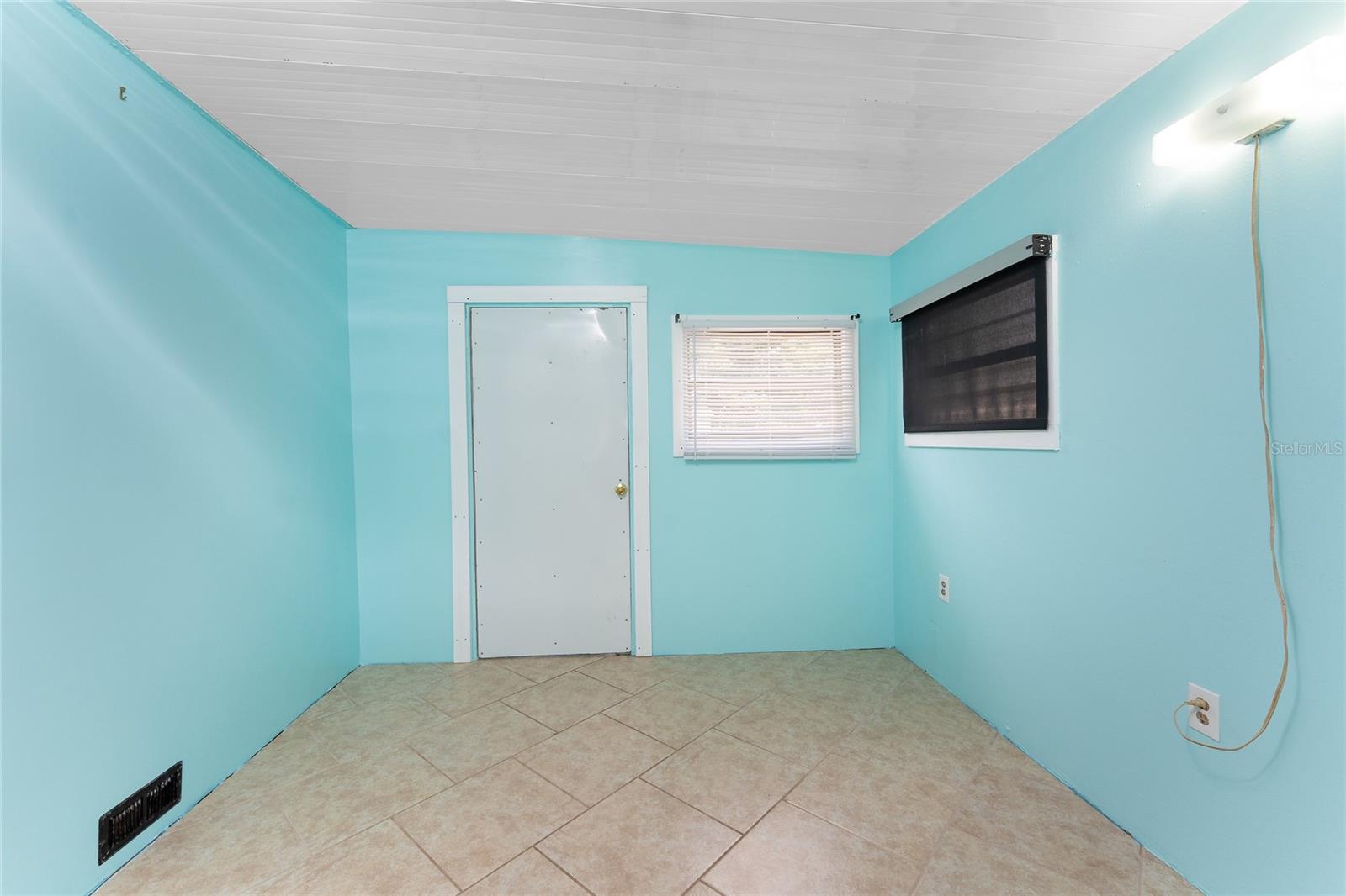 Image 3 of 39 For 5903 Sabalwood Drive