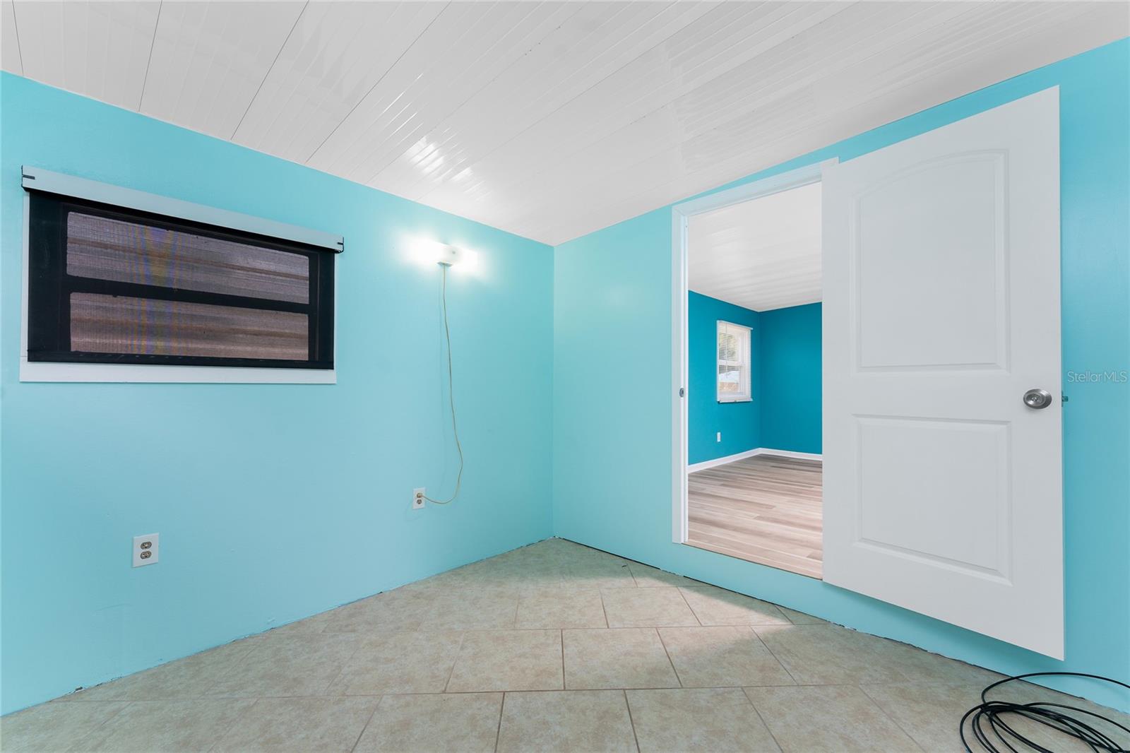 Image 4 of 39 For 5903 Sabalwood Drive