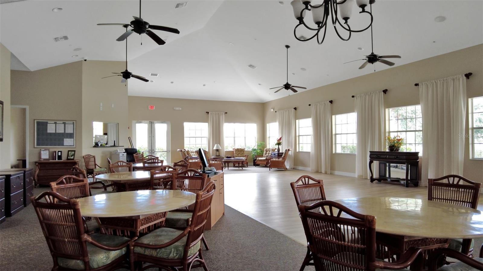 Image 40 of 47 For 2020 Willow Hammock Circle 302