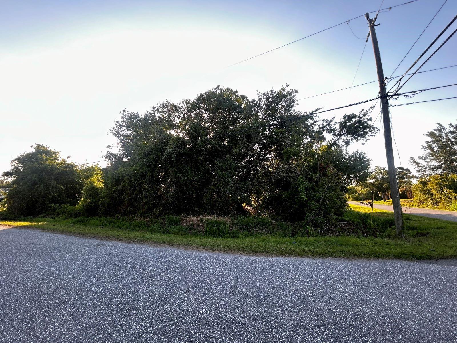 Image 2 of 4 For  Topeka Lane 