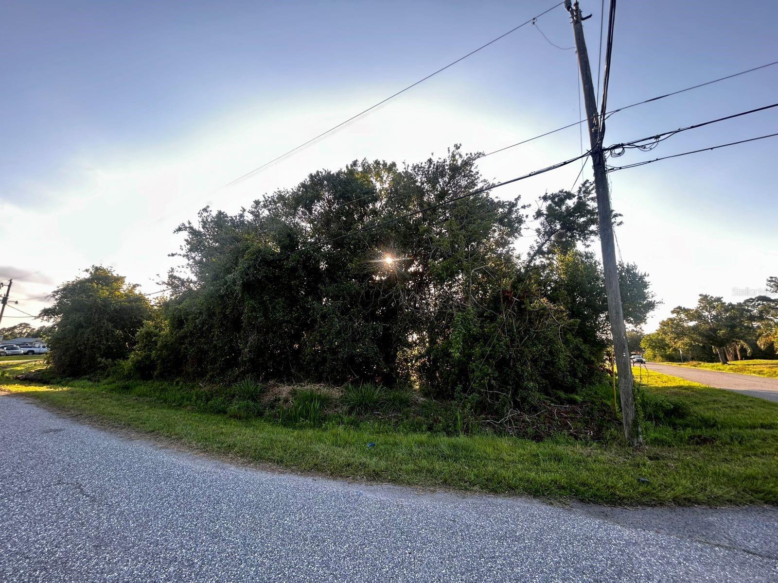 Image 3 of 4 For  Topeka Lane 