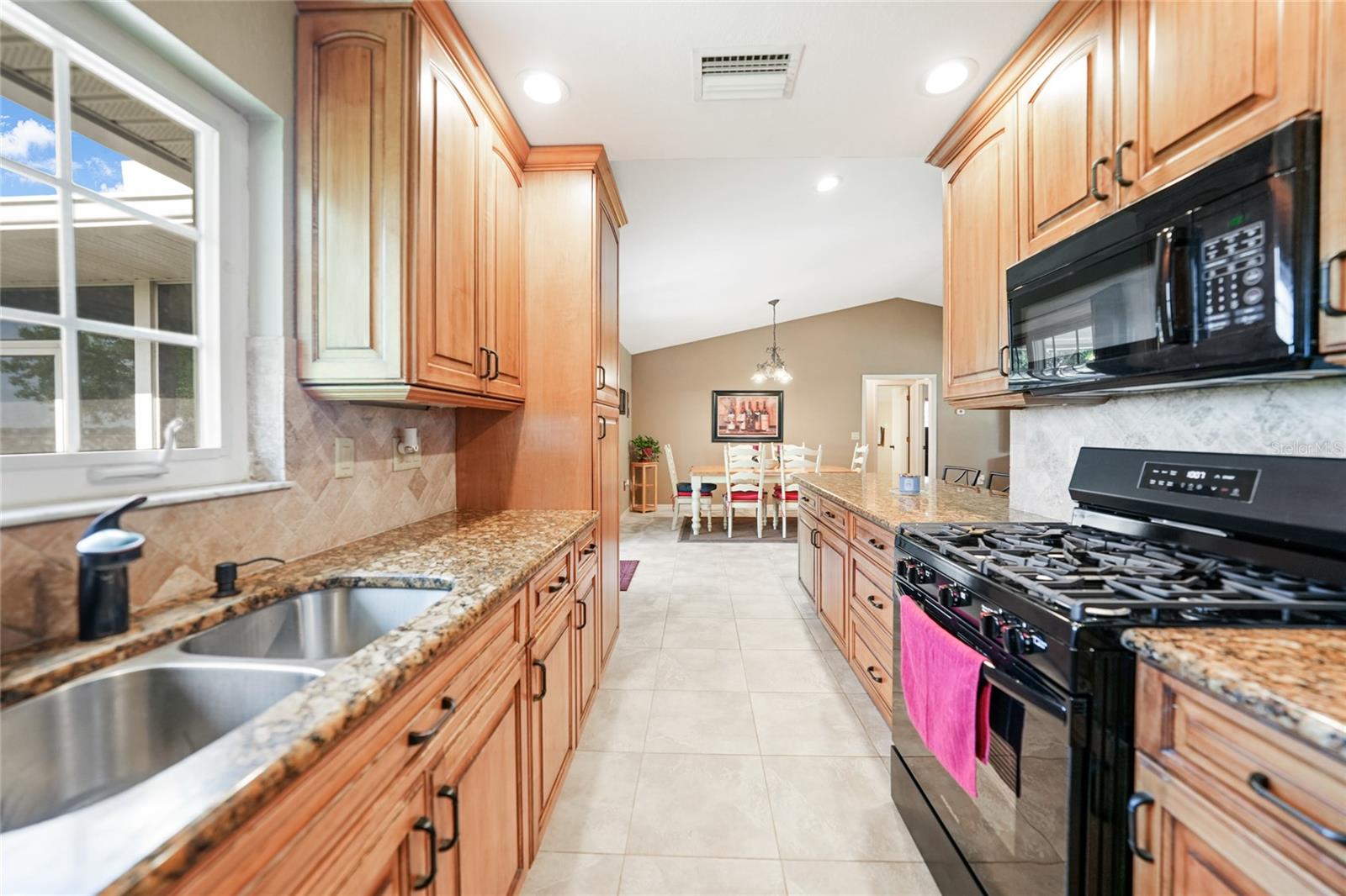 Image 15 of 66 For 6789 Carlton Avenue