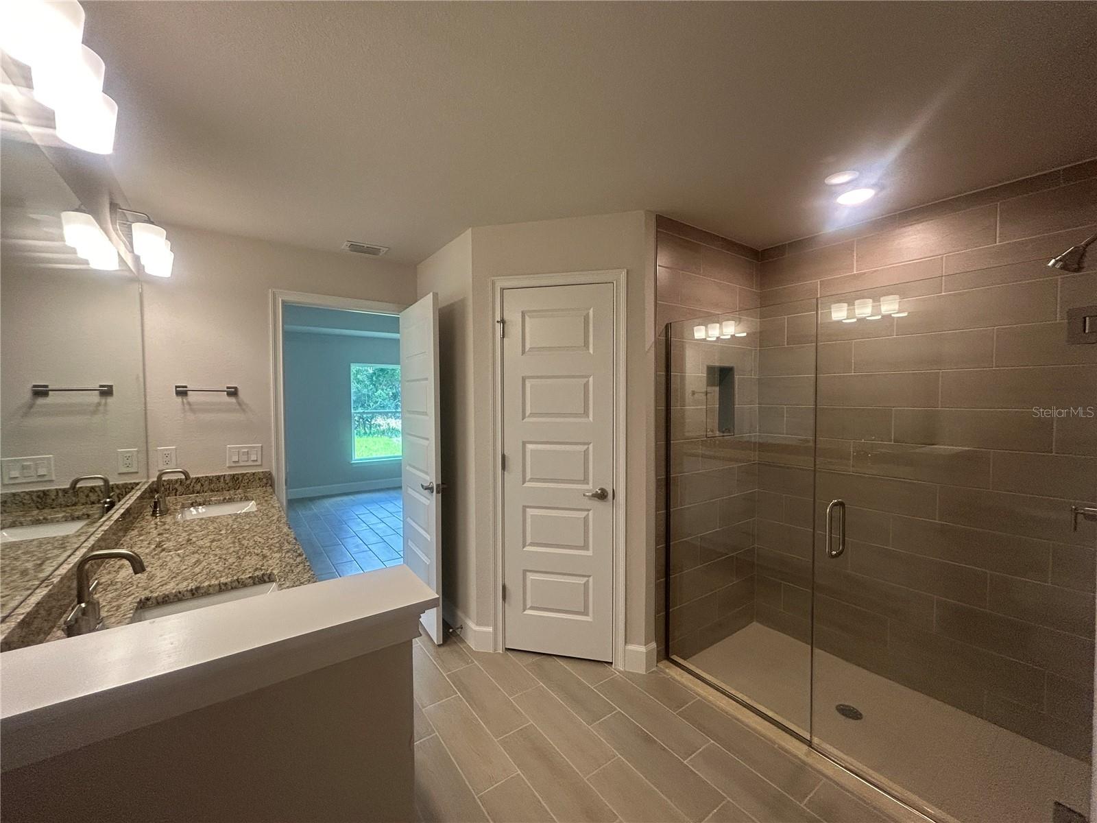Image 12 of 27 For 23245 Jules Avenue