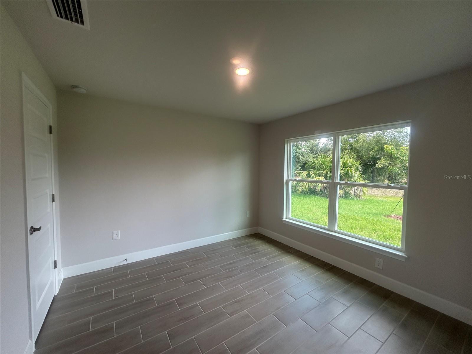 Image 13 of 27 For 23245 Jules Avenue