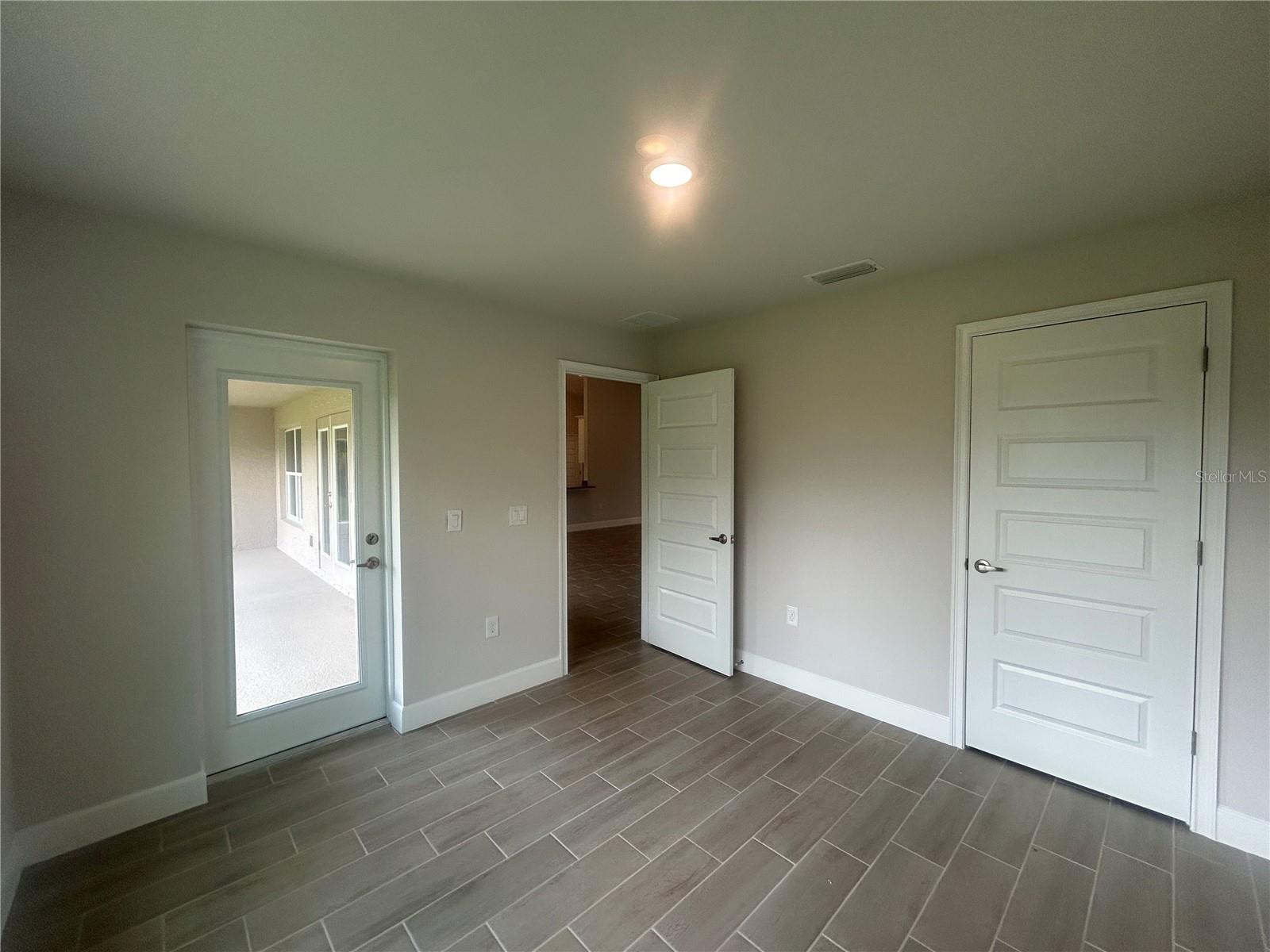 Image 14 of 27 For 23245 Jules Avenue