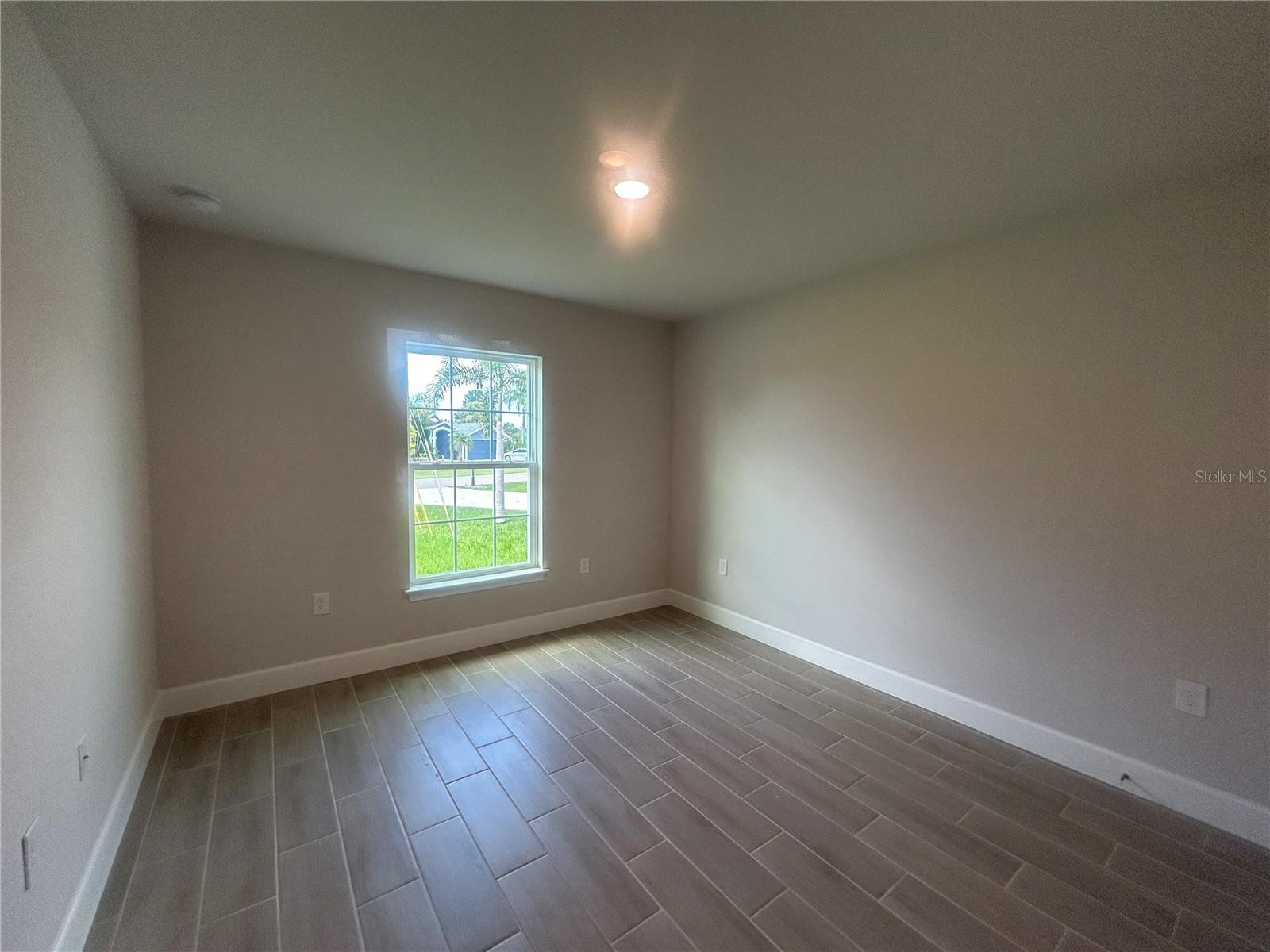 Image 15 of 27 For 23245 Jules Avenue