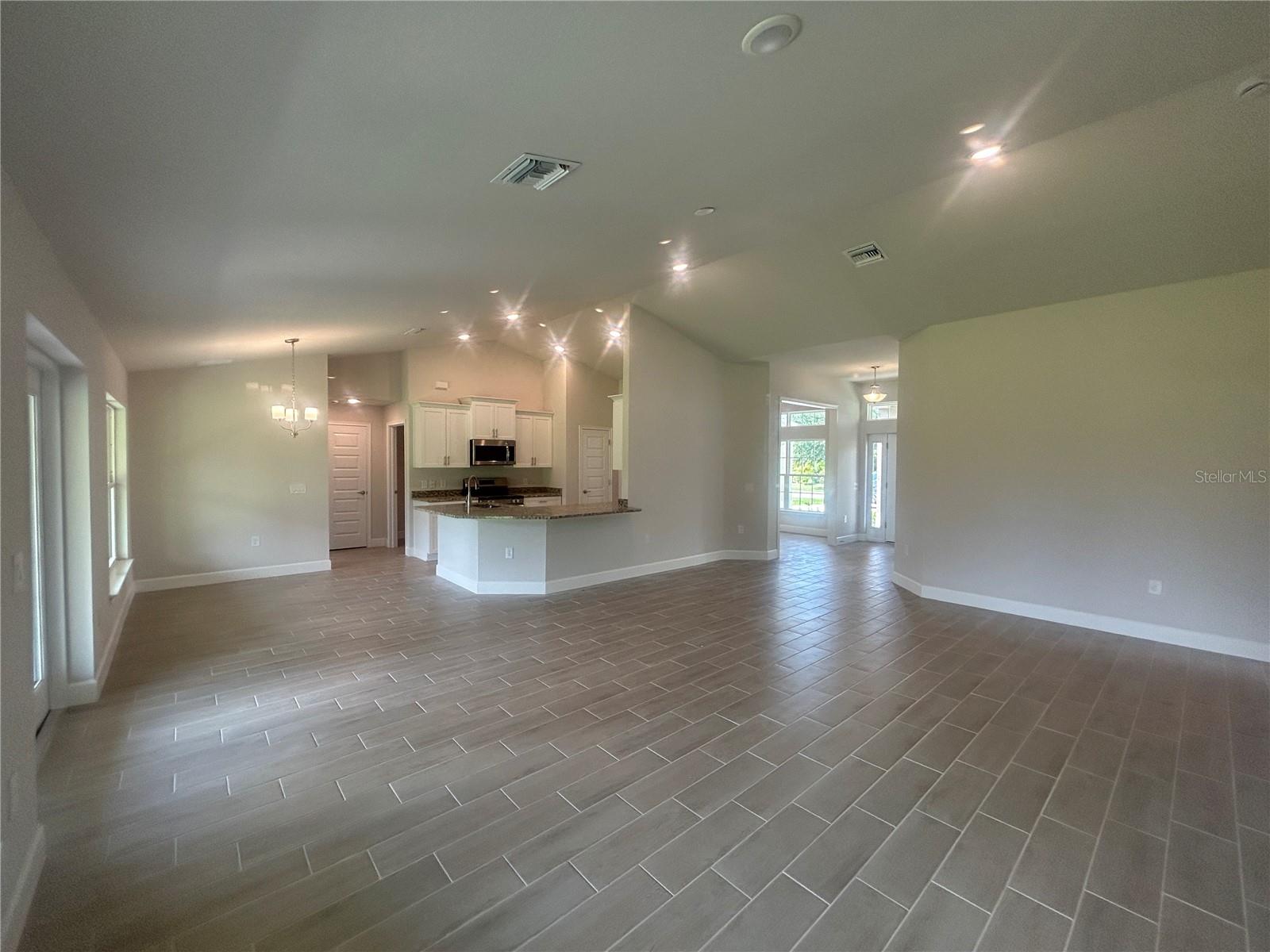 Image 4 of 27 For 23245 Jules Avenue