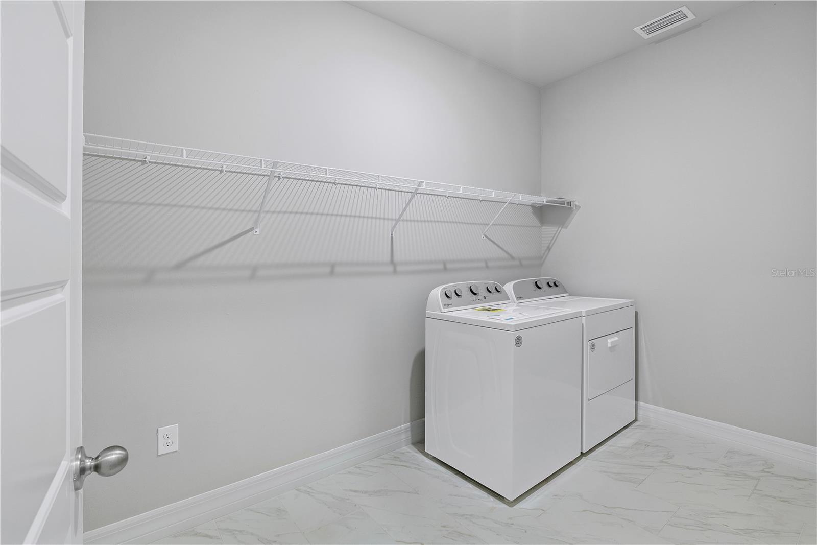 Image 10 of 43 For 44300 Saddlewood Court