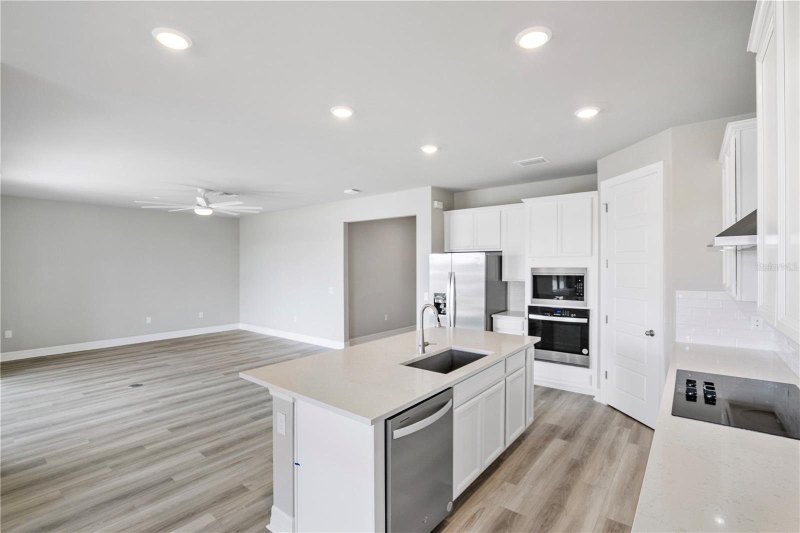Image 18 of 43 For 44300 Saddlewood Court