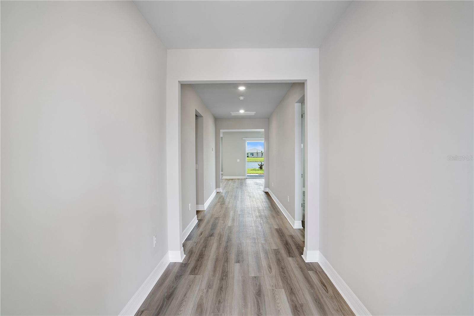 Image 4 of 43 For 44300 Saddlewood Court