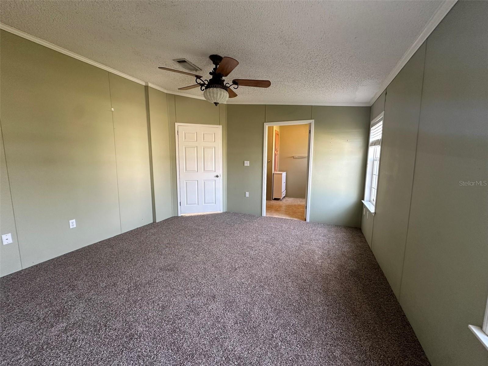 Image 11 of 22 For 6840 Bernadean Boulevard