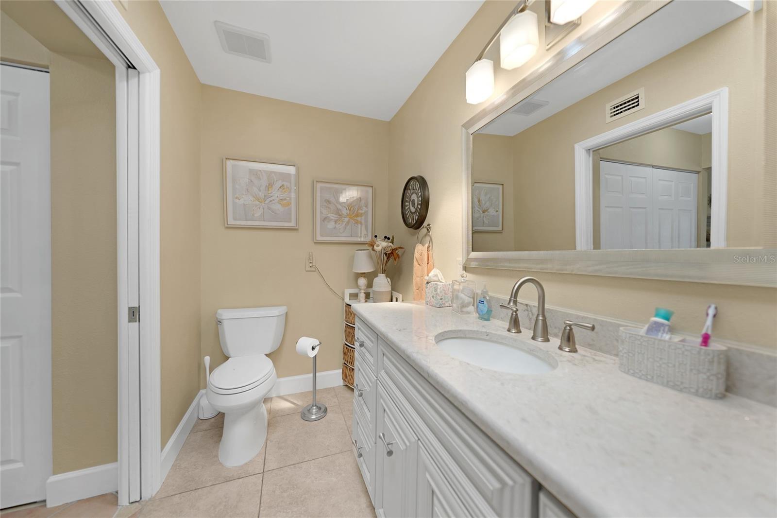 Image 41 of 70 For 25188 Marion Ave  10