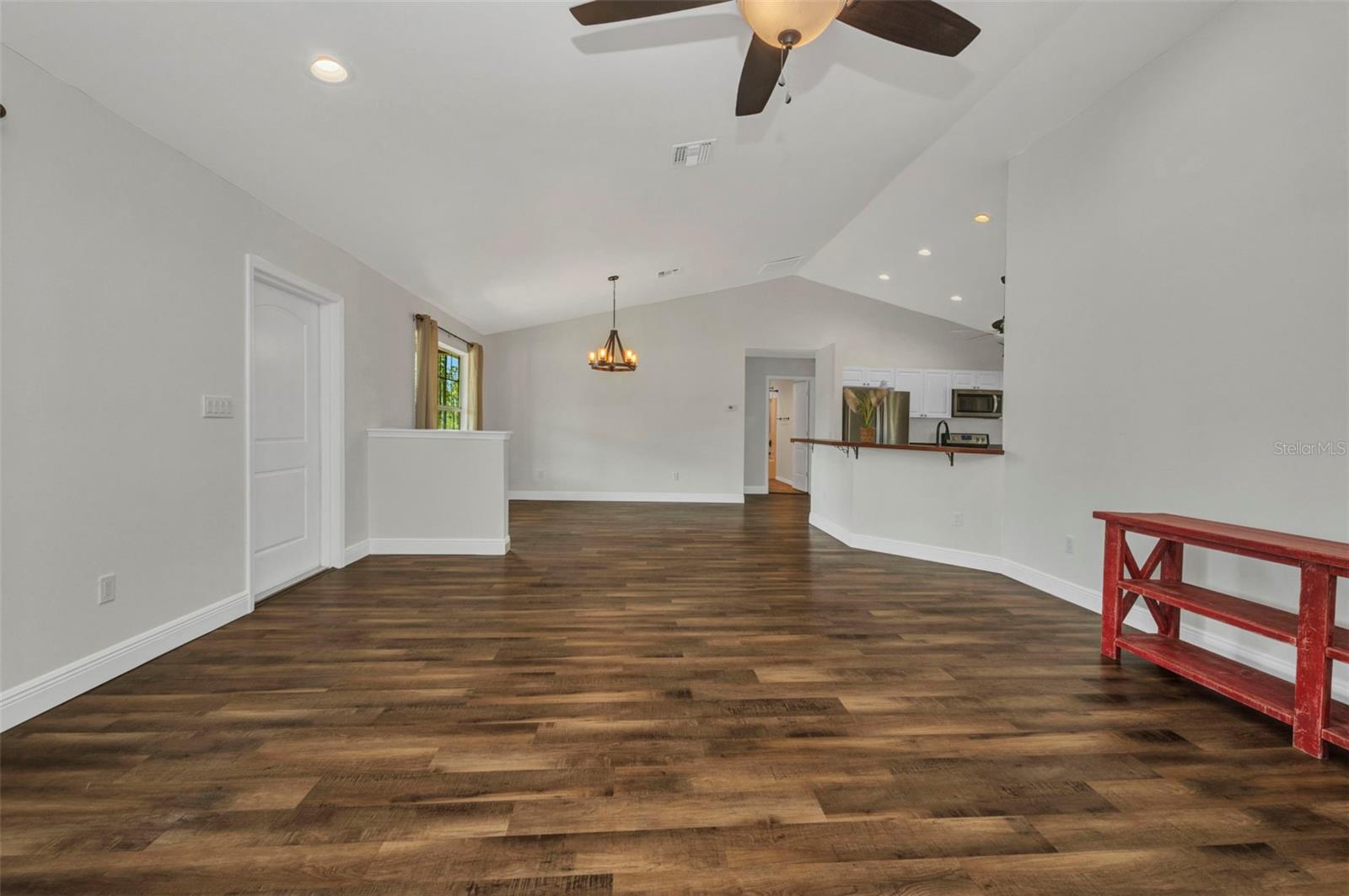 Image 19 of 62 For 6405 Alan Boulevard