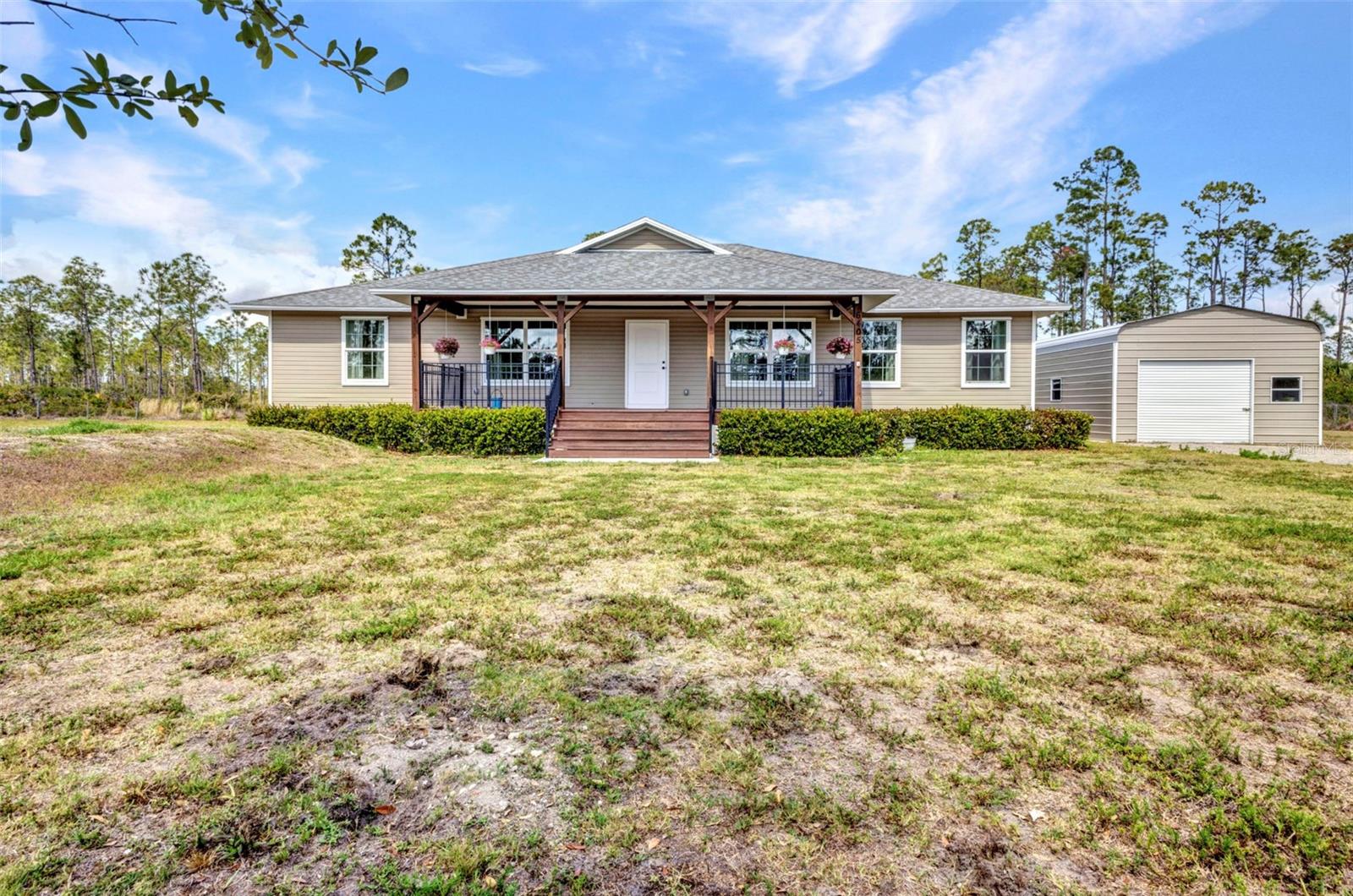 Image 4 of 62 For 6405 Alan Boulevard