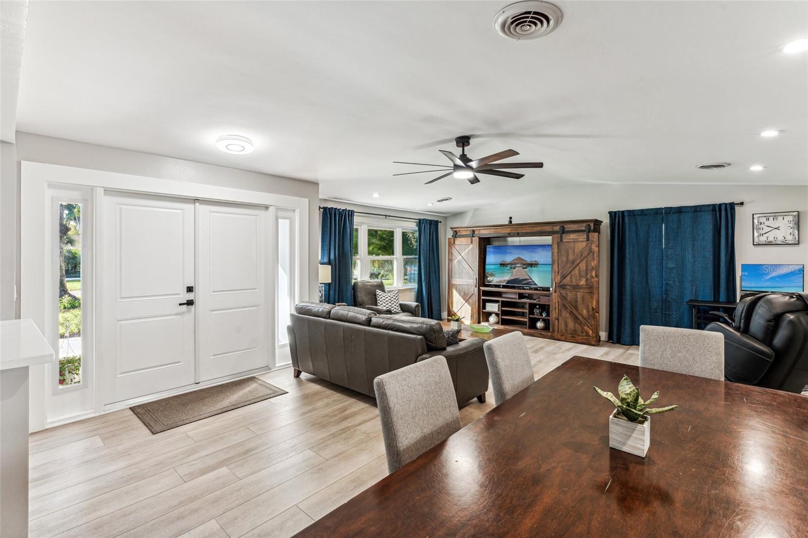 Image 15 of 40 For 1121 Vesper Drive