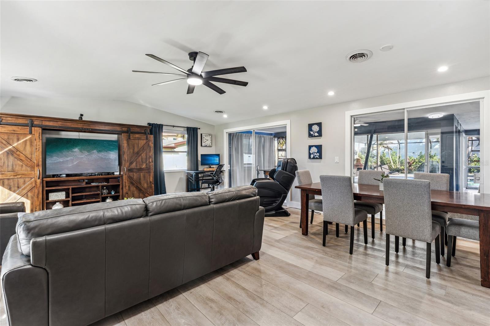 Image 18 of 40 For 1121 Vesper Drive