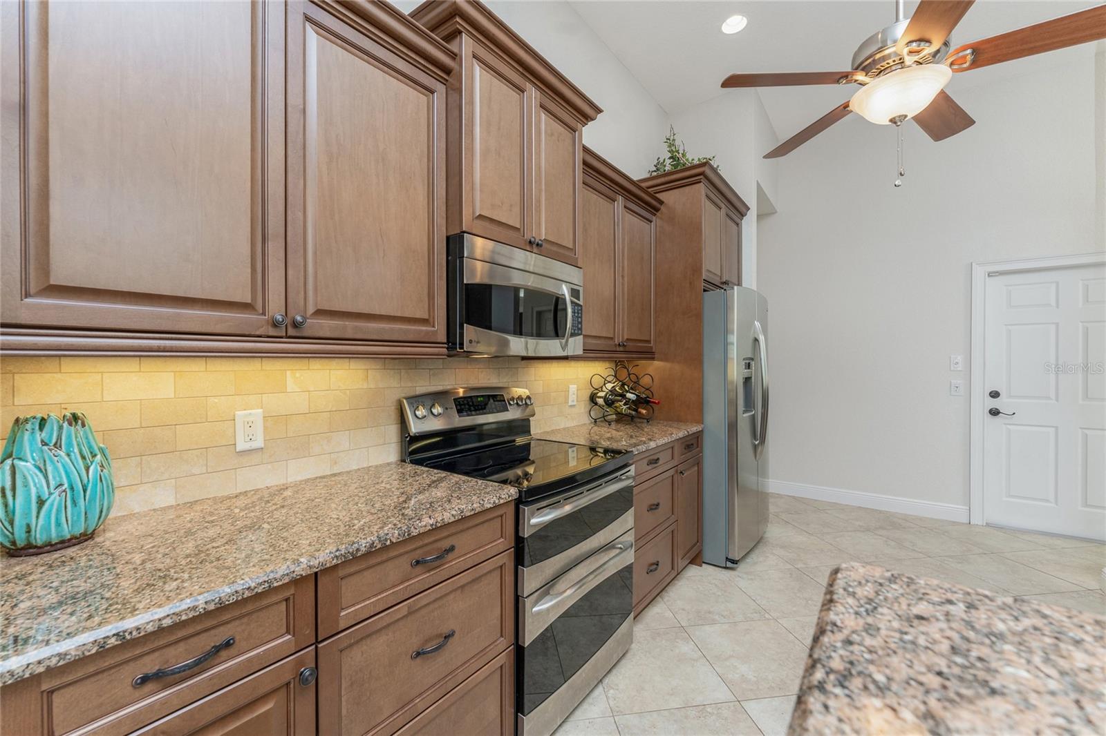 Image 10 of 77 For 4015 La Costa Island Court