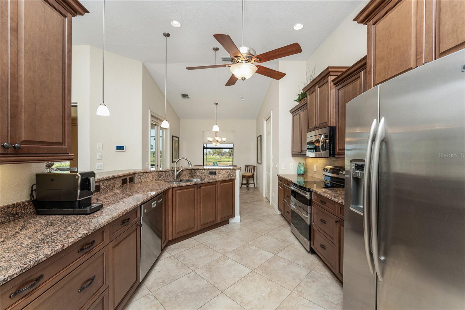 Image 16 of 77 For 4015 La Costa Island Court
