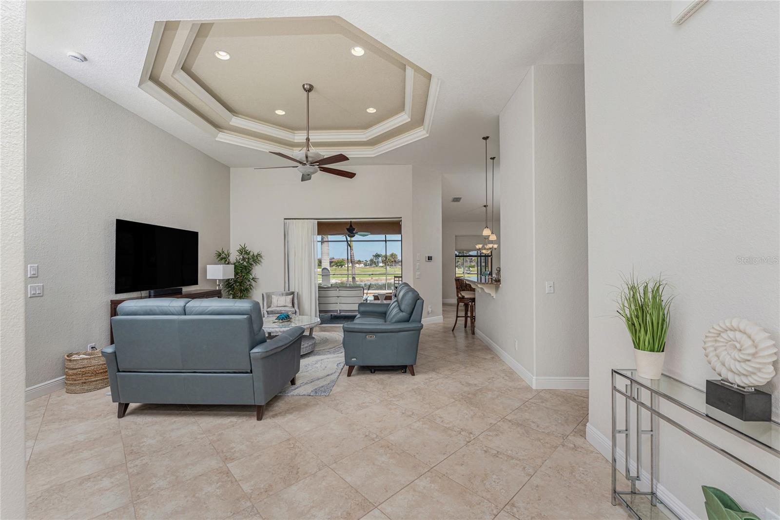 Image 17 of 77 For 4015 La Costa Island Court