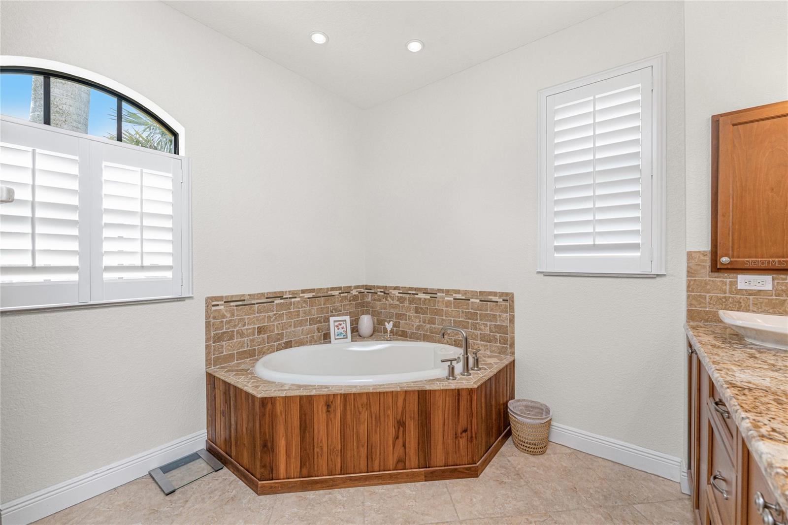 Image 35 of 77 For 4015 La Costa Island Court