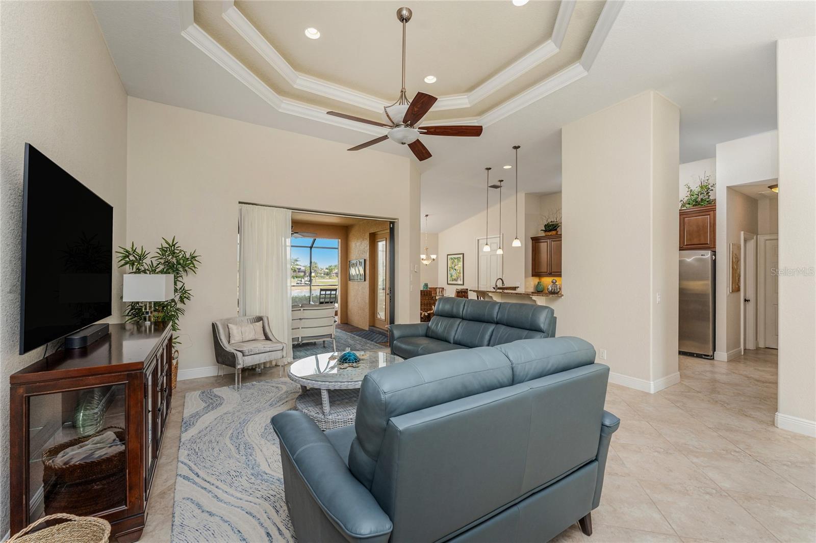Image 8 of 77 For 4015 La Costa Island Court