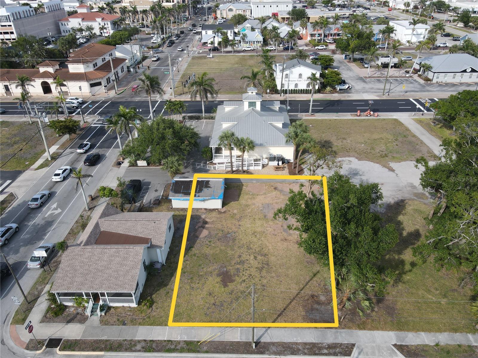 Image 2 of 23 For 308 Goldstein Street