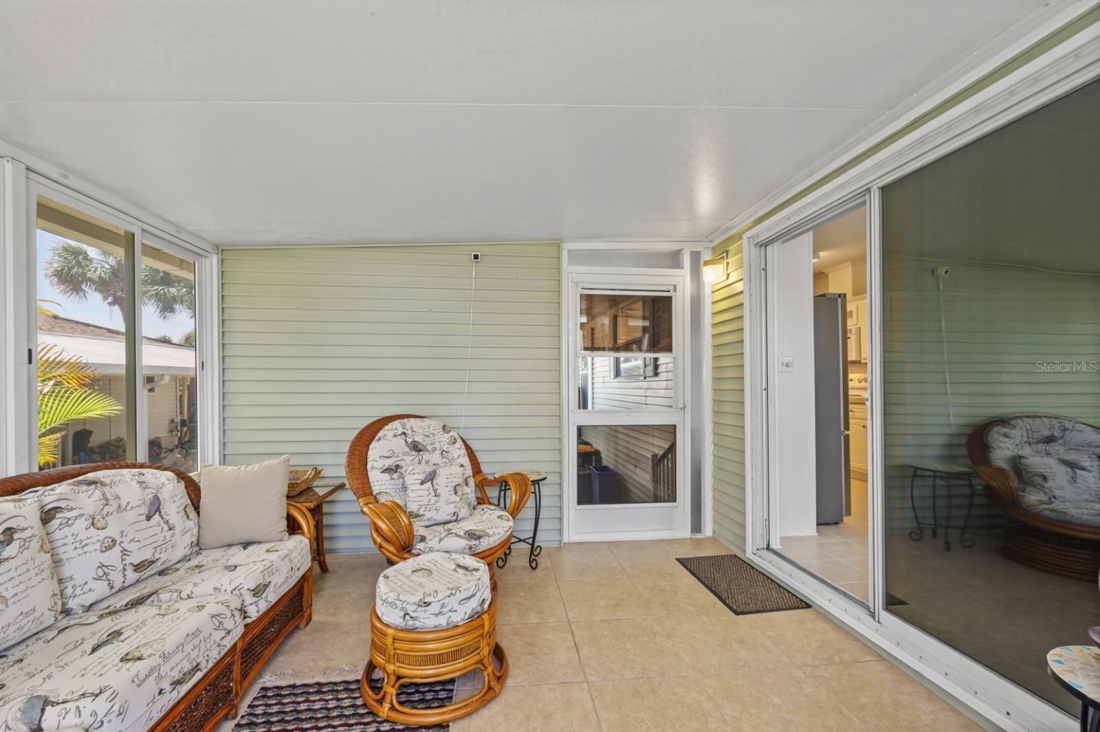 Image 12 of 99 For 2100 Kings Highway 253