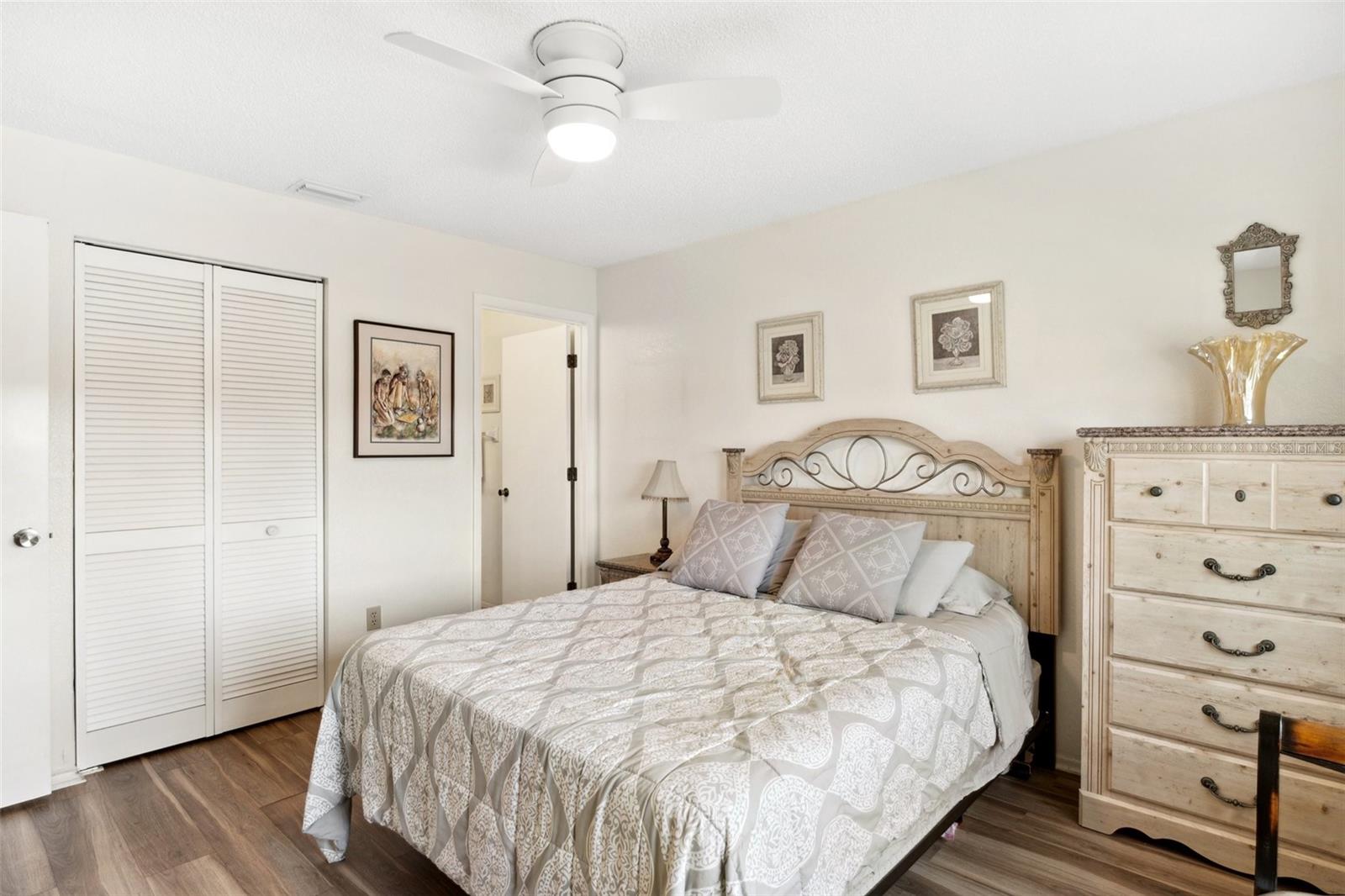 Image 15 of 38 For 25100 Sandhill Boulevard R201