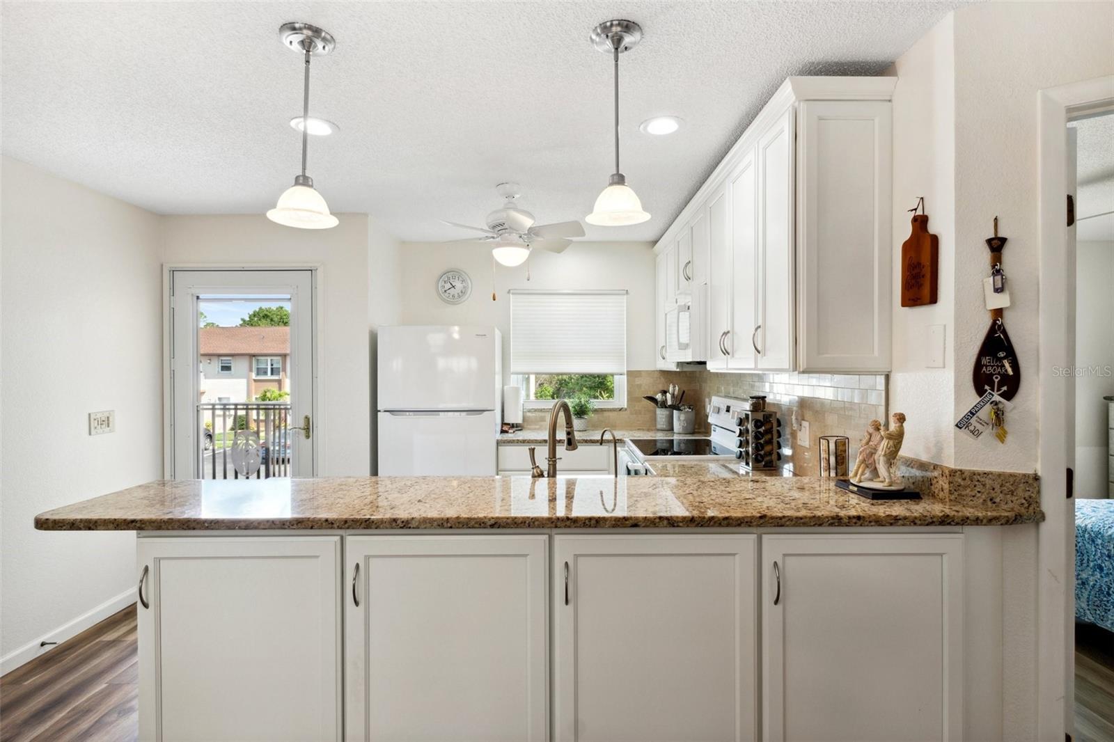 Image 8 of 38 For 25100 Sandhill Boulevard R201