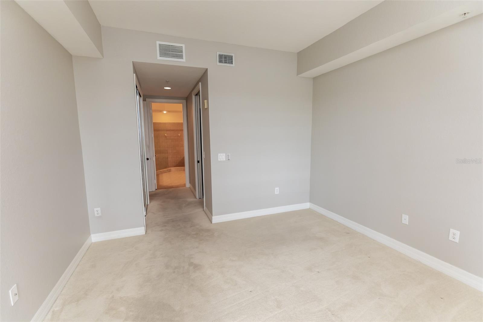 Image 16 of 54 For 99 Vivante Boulevard 311