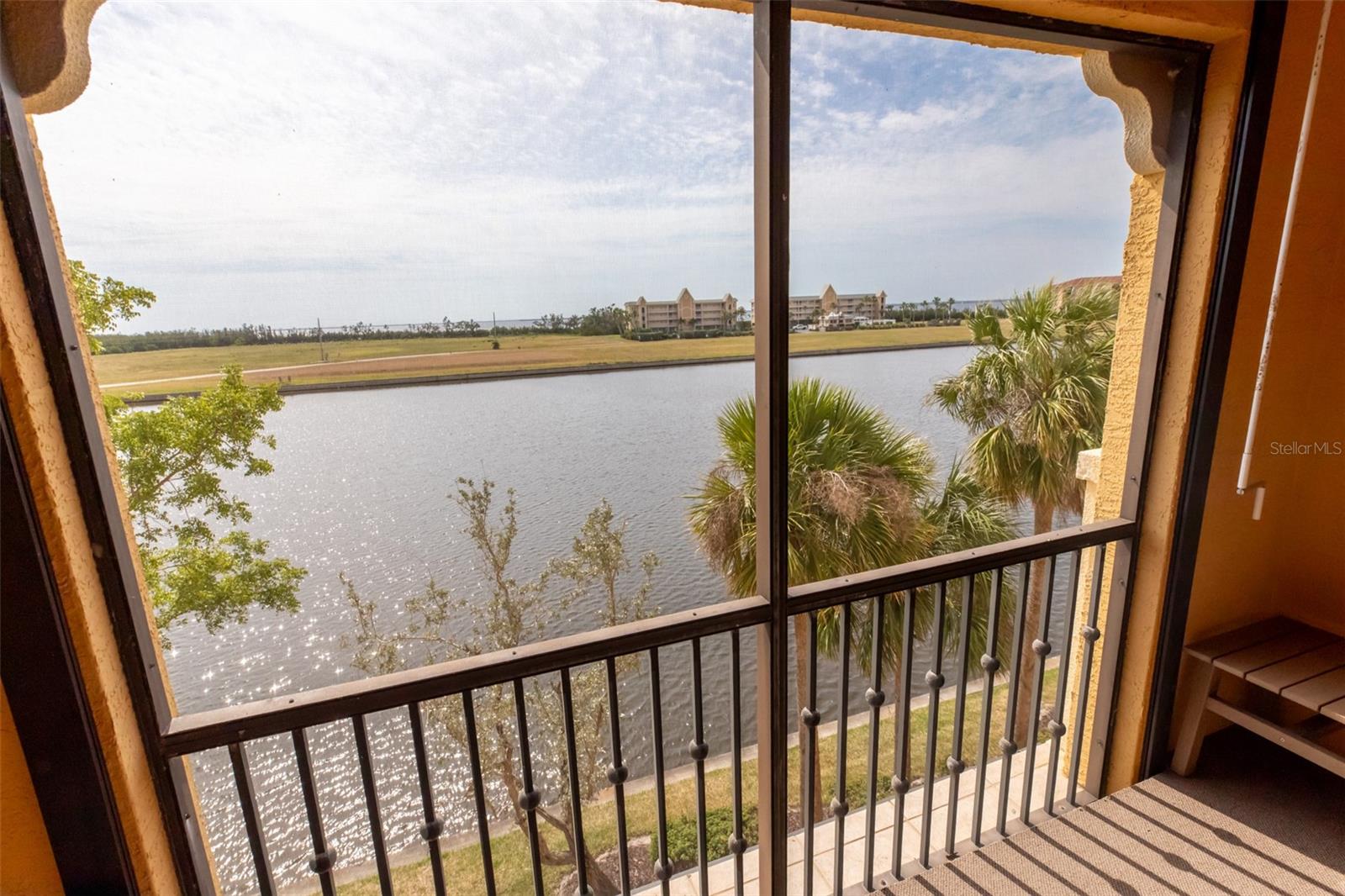 Image 33 of 54 For 99 Vivante Boulevard 311