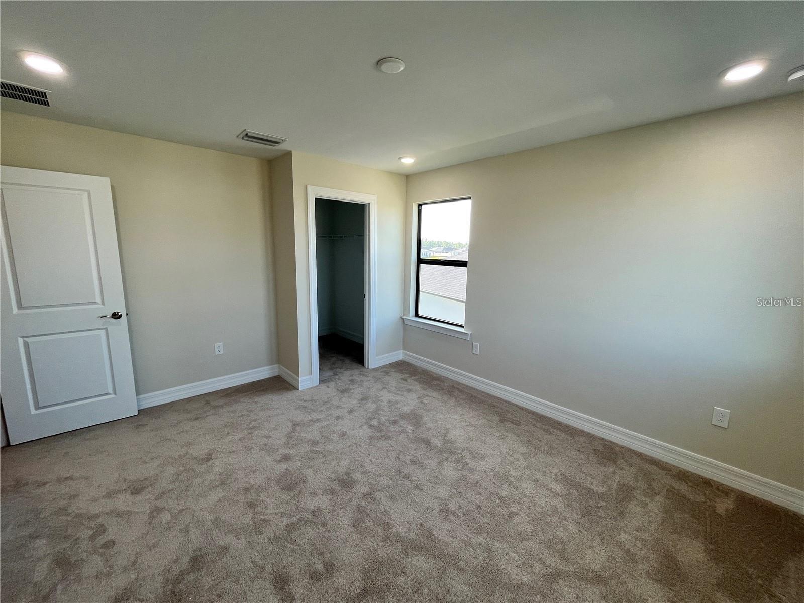 Image 11 of 42 For 2541 Buckthorn Loop