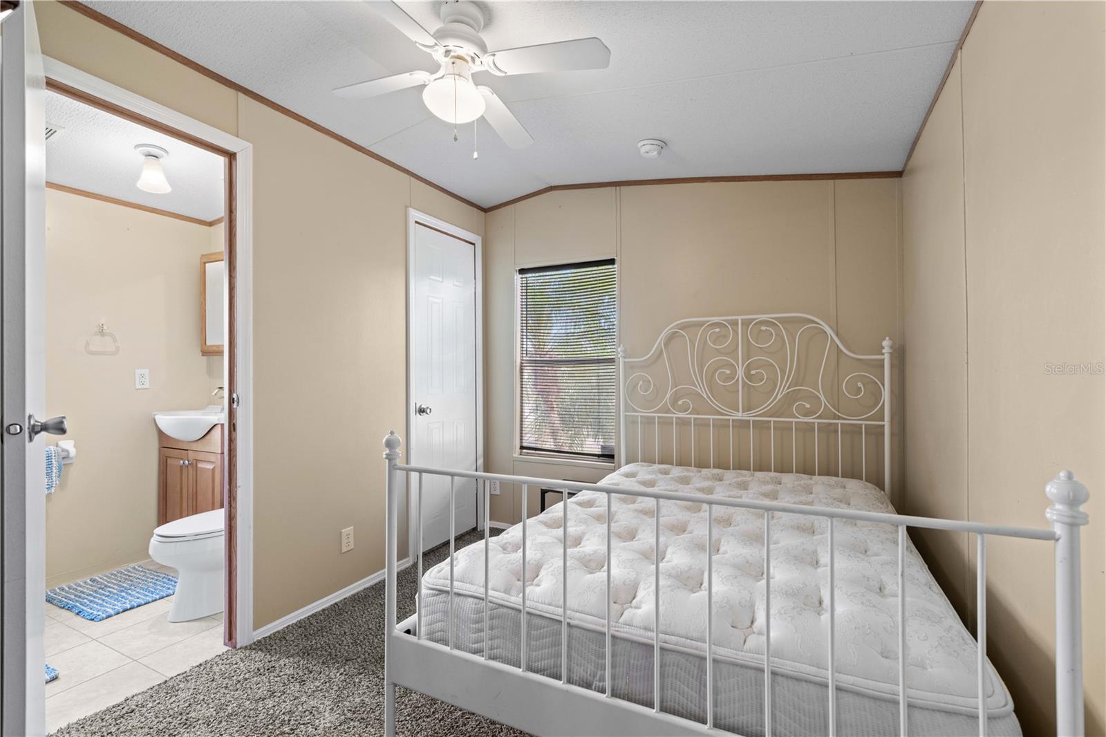 Image 13 of 24 For 1516 Woodlawn Avenue
