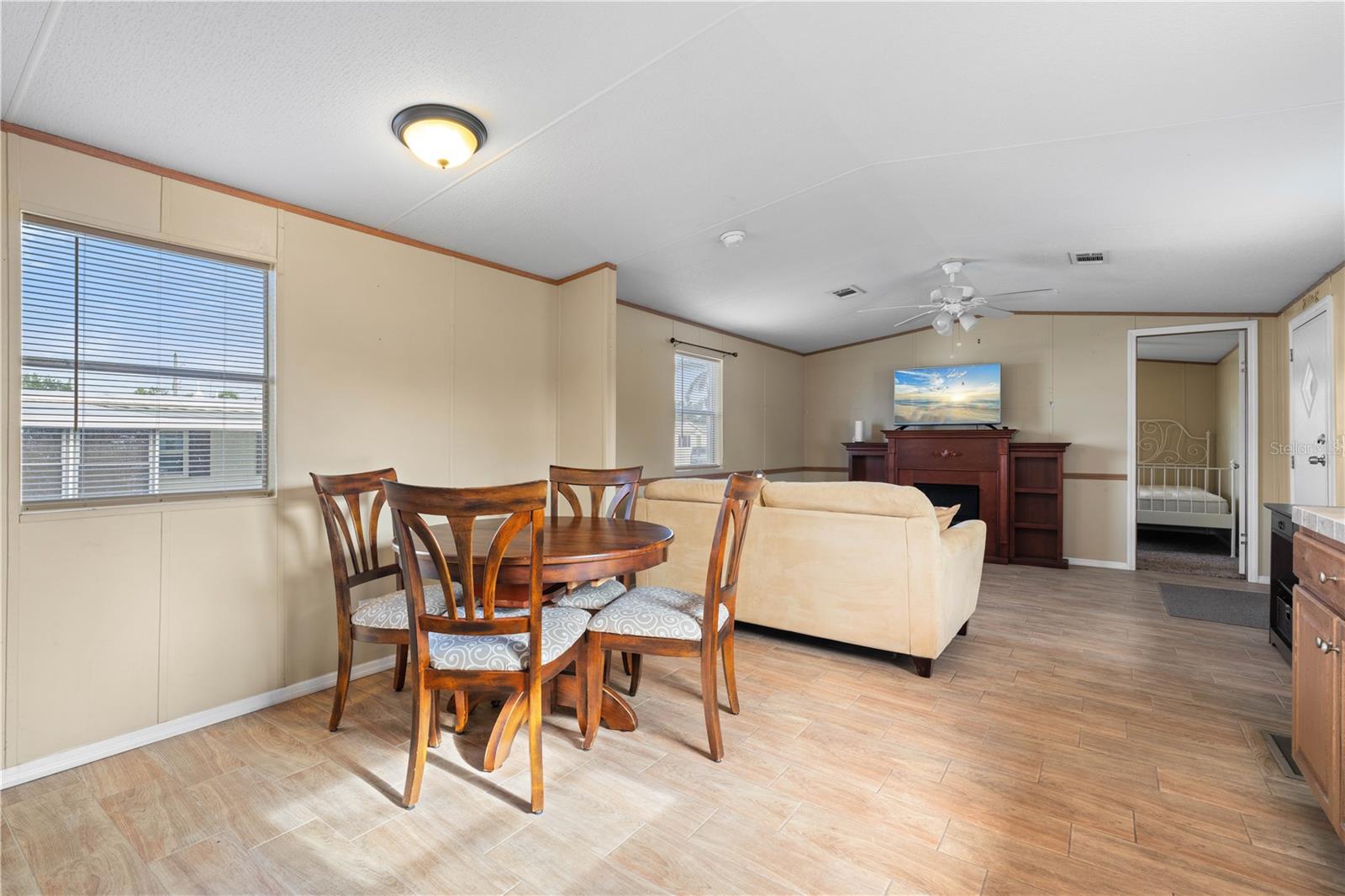 Image 8 of 24 For 1516 Woodlawn Avenue