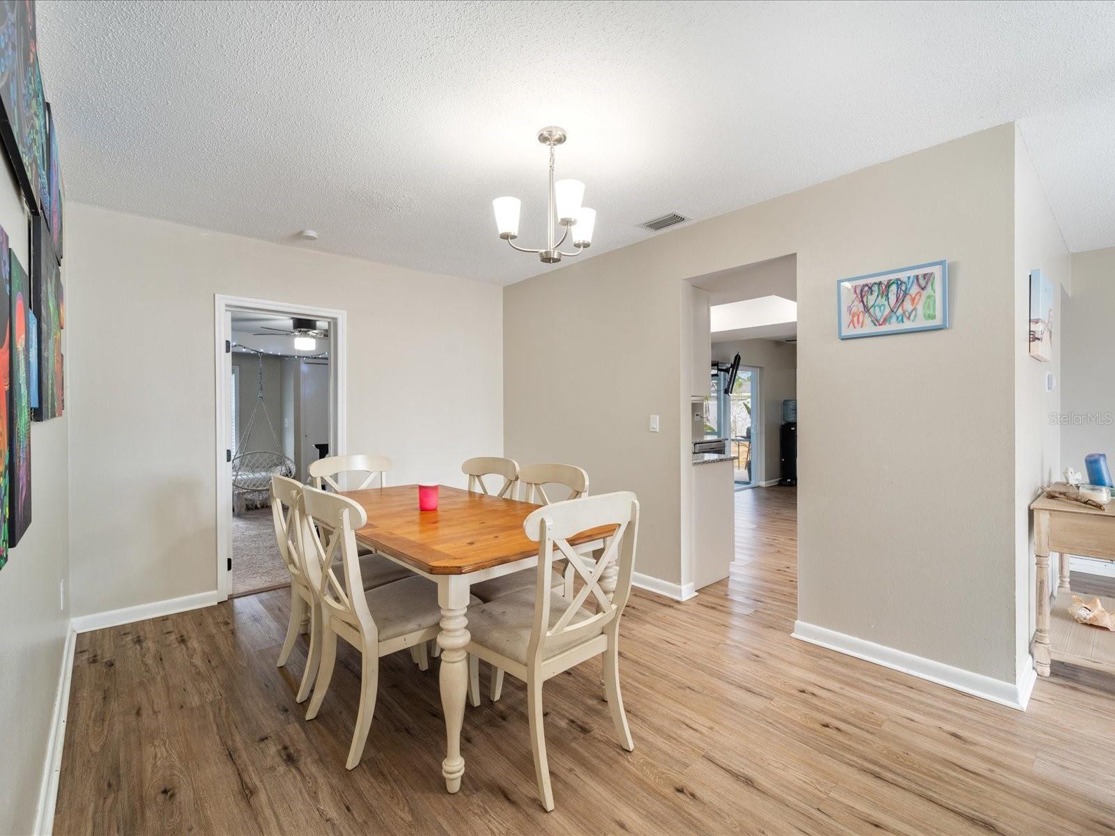 Image 11 of 36 For 6531 Marius Rd