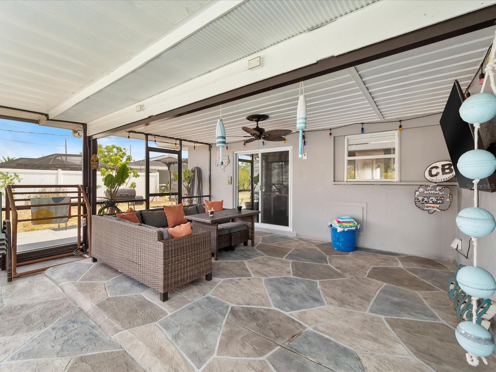 Image 16 of 36 For 6531 Marius Rd
