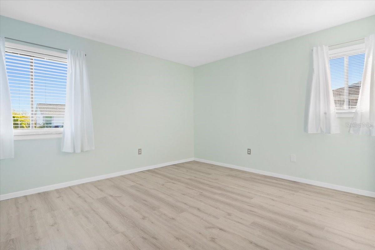 Image 20 of 28 For 5520 Kenwood Drive