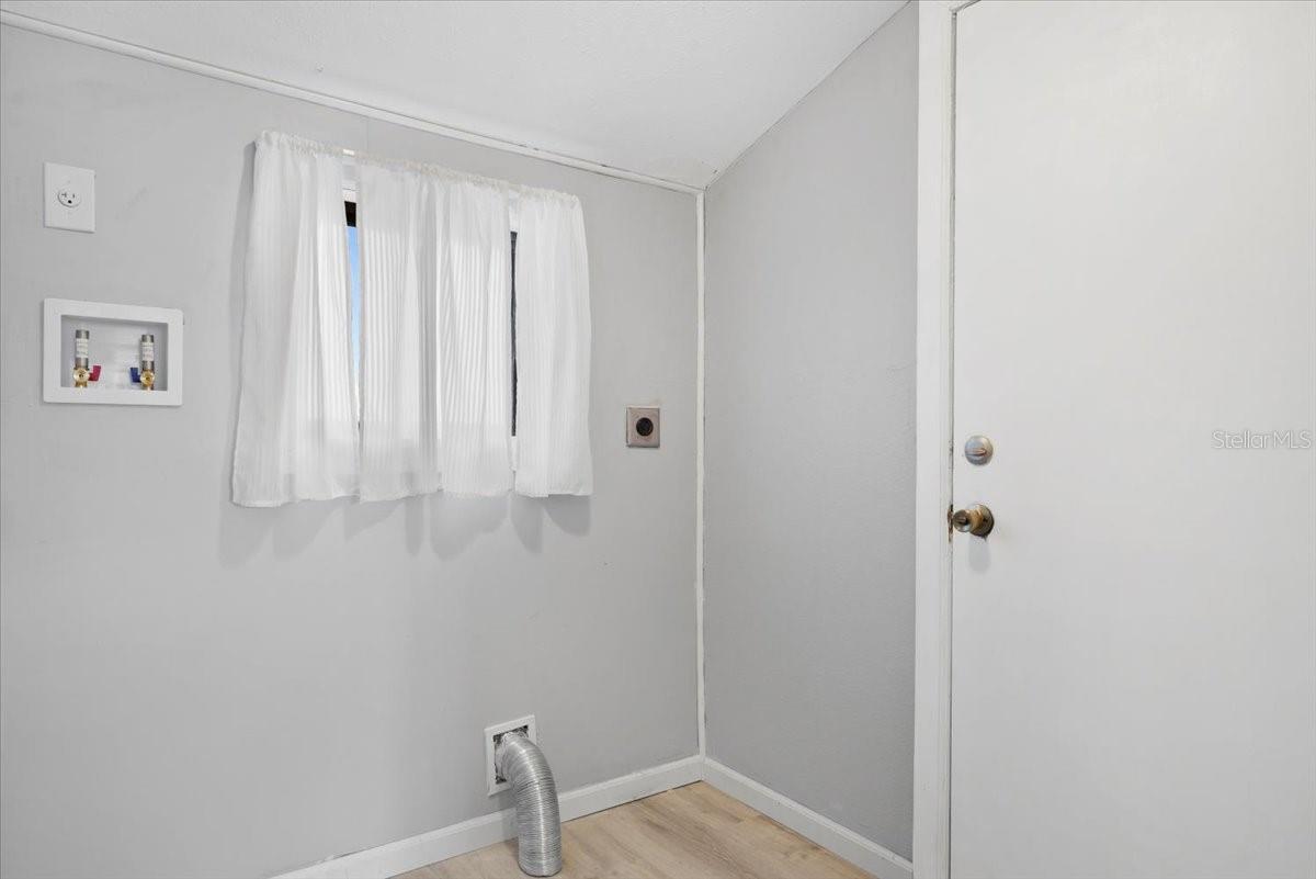 Image 24 of 28 For 5520 Kenwood Drive