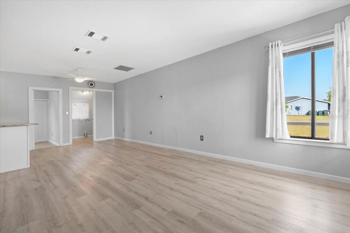 Image 5 of 28 For 5520 Kenwood Drive