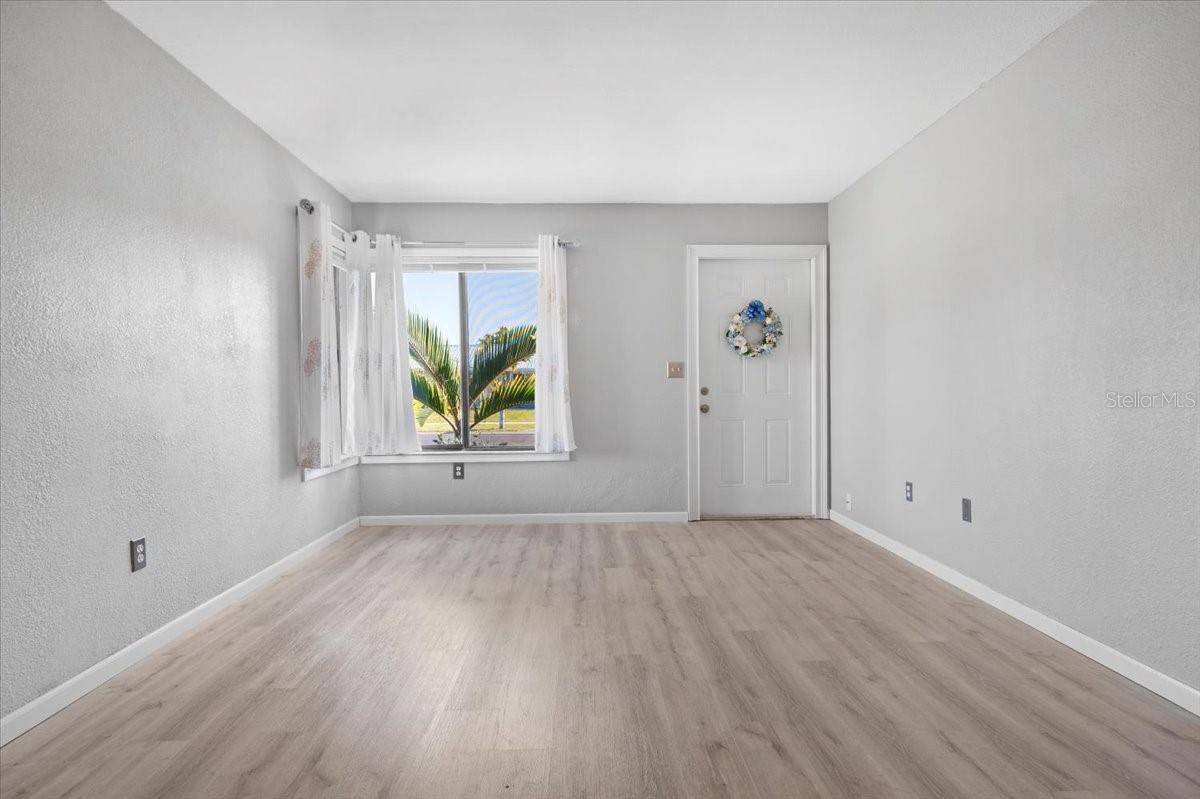 Image 8 of 28 For 5520 Kenwood Drive