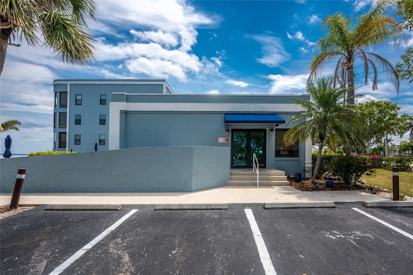 Image 54 of 70 For 1750 Jamaica Way  312