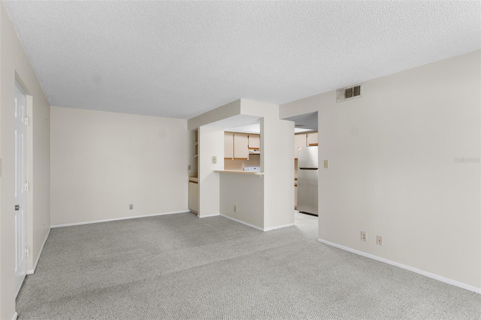 Image 6 of 49 For 19505 Quesada Avenue A204