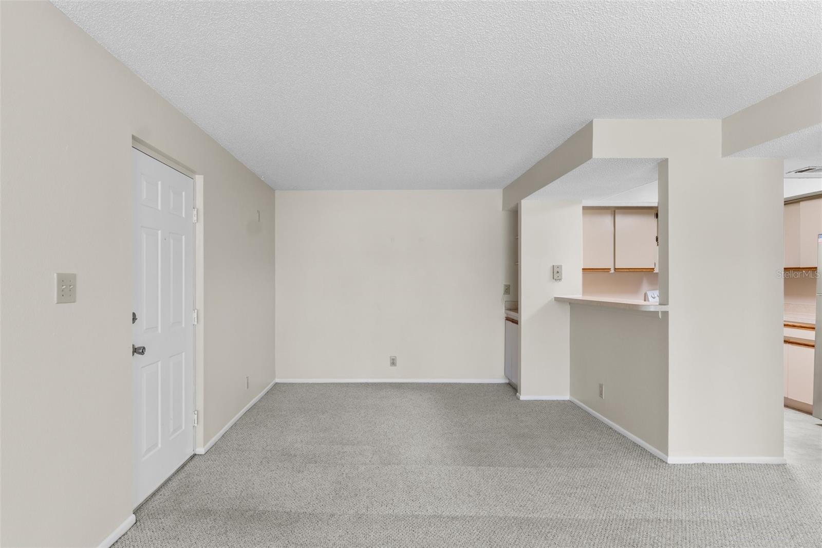 Image 7 of 49 For 19505 Quesada Avenue A204