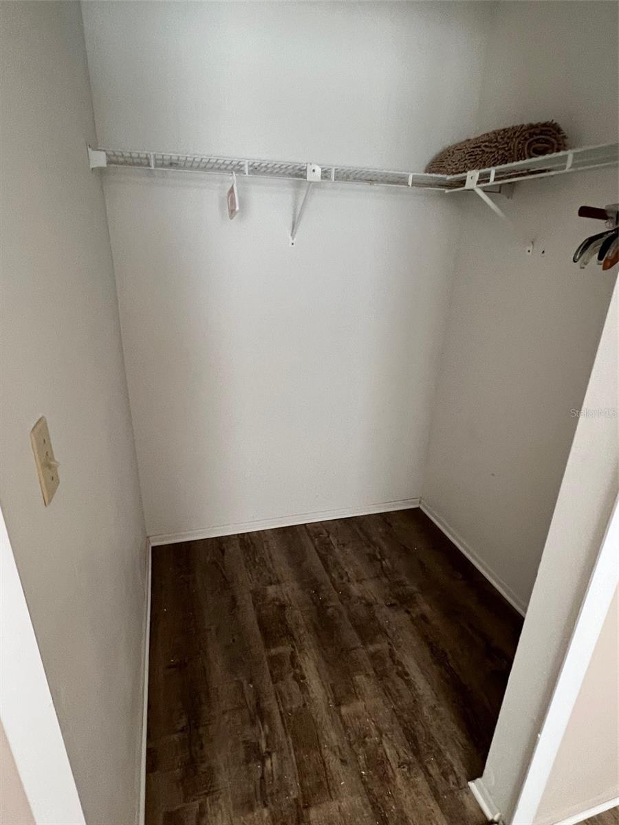 Image 8 of 12 For 26485 Rampart Boulevard B8