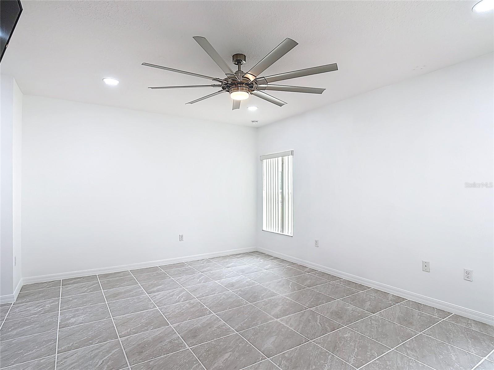 Image 16 of 31 For 3514 Yacht Club Court